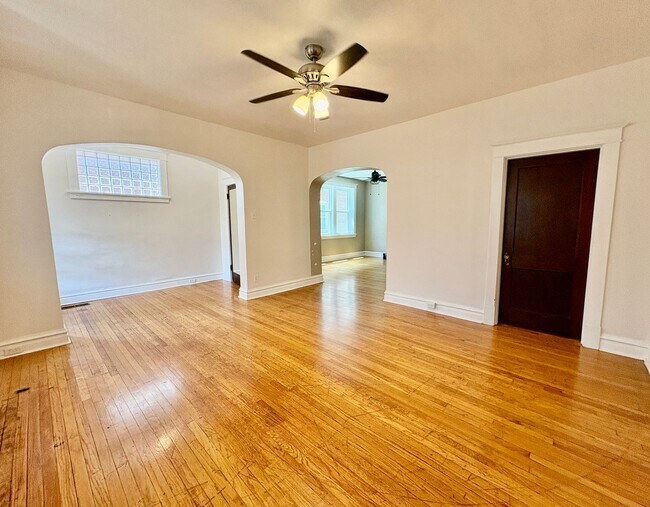 Foto del edificio - 4243 Louisiana Ave