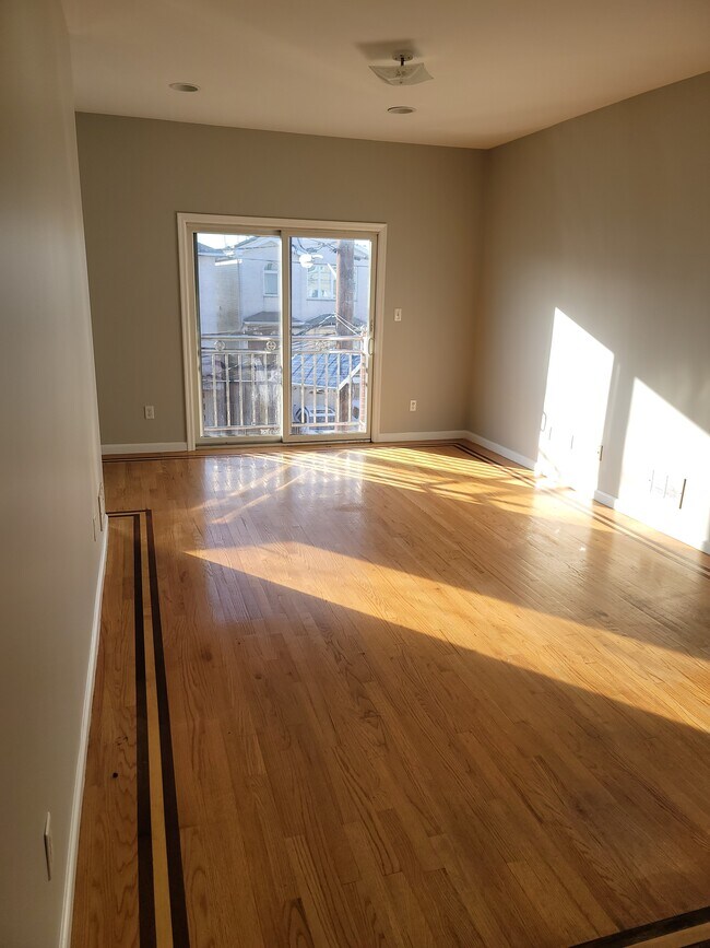 Foto del edificio - 392 Liberty Ave