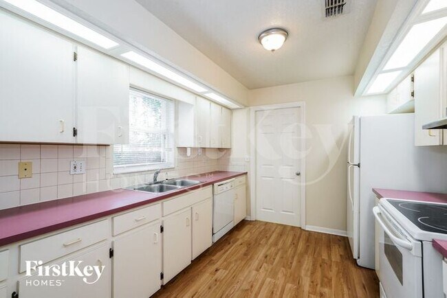 Foto del edificio - 3973 Lime Tree Ln