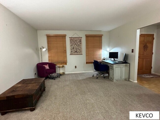 Foto del edificio - Impressive Home Near CSU!