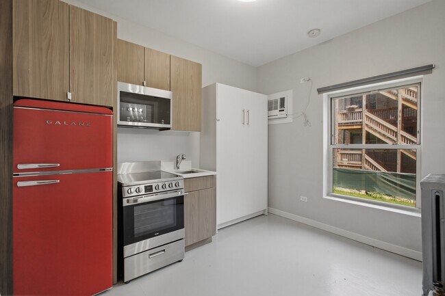 Foto del edificio - 4700 N Racine Ave