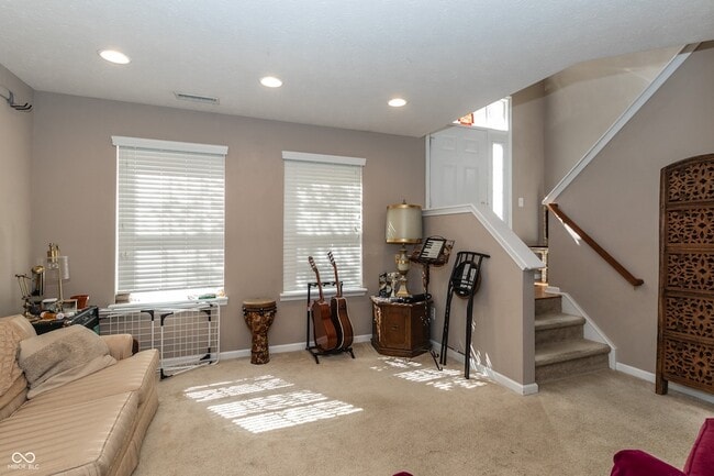 Building Photo - 420 Beverly Ct