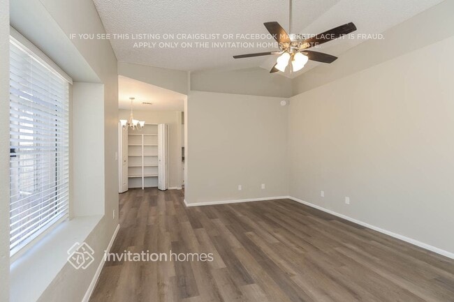 Building Photo - 1055 N Recker Rd