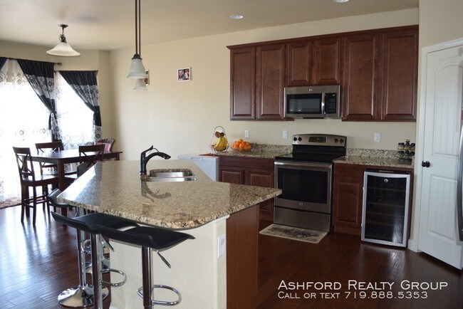 Building Photo - 7545 Bonterra Lane