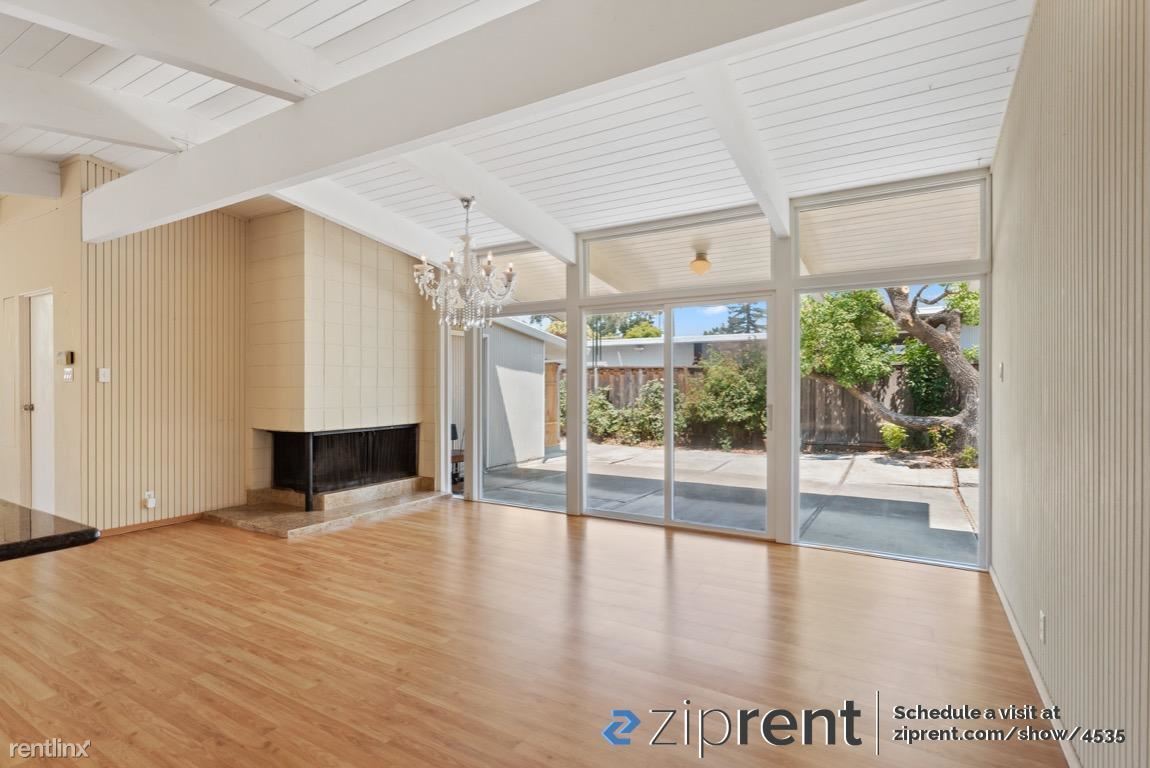 Primary Photo - 4 br, 2 bath House - 2085 Sandalwood Ct, P...
