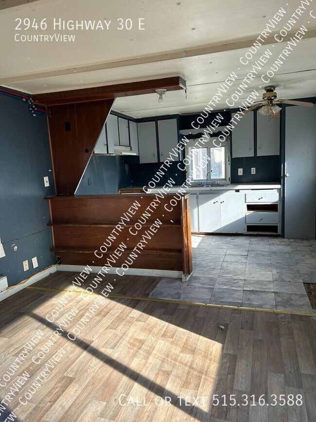 Building Photo - 2 bed + 1 bath house