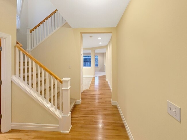 Photo - Spacious Rockport home in beautiful Bothell Community