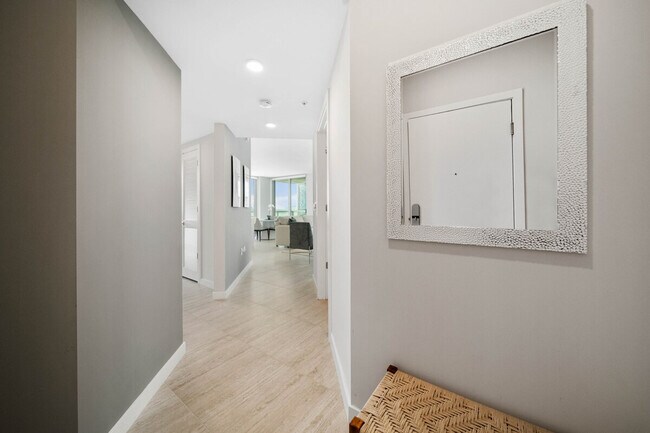 Foto del edificio - 299 NE 38th St