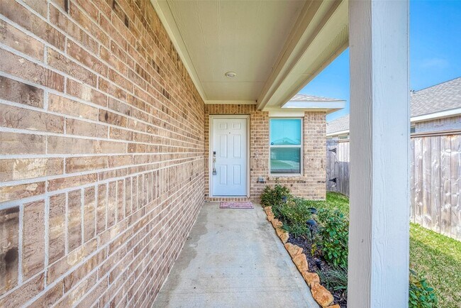 Foto del edificio - 26714 Wilderye Cv Ln
