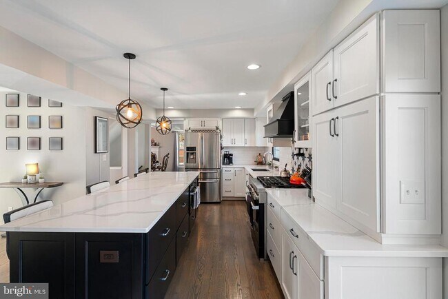 Building Photo - 3100 Franklin St