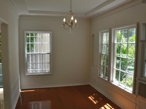 Building Photo - 230 S Reeves Dr