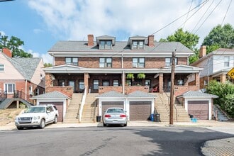 Building Photo - 111-117-117 Pentland Ave