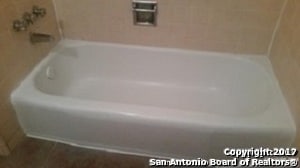 Foto del edificio - 312 Babcock Rd