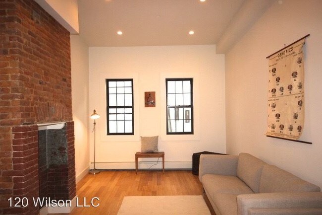 Foto del edificio - 120 Wilson Ave