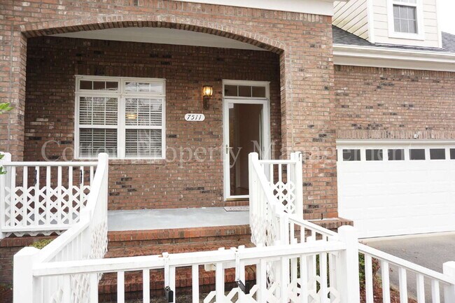 Foto del edificio - 7511 Promontory Ct