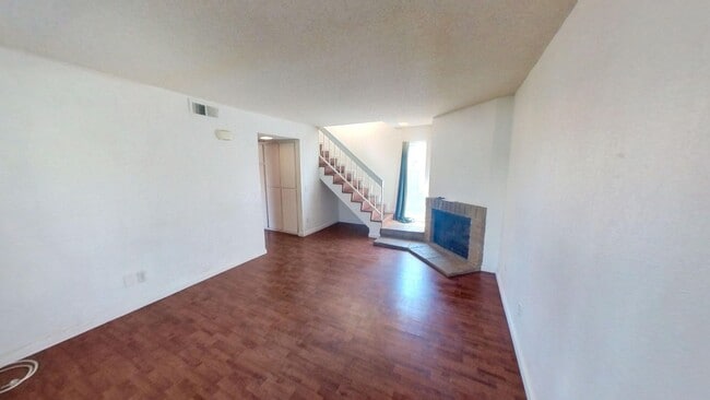 Foto del edificio - Charming 3 bedroom 2.5 bath Townhome in Co...