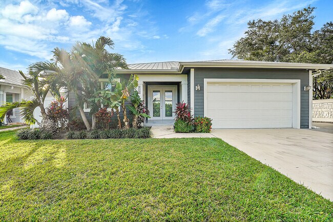 Building Photo - 17735 Cinquez Park Rd W