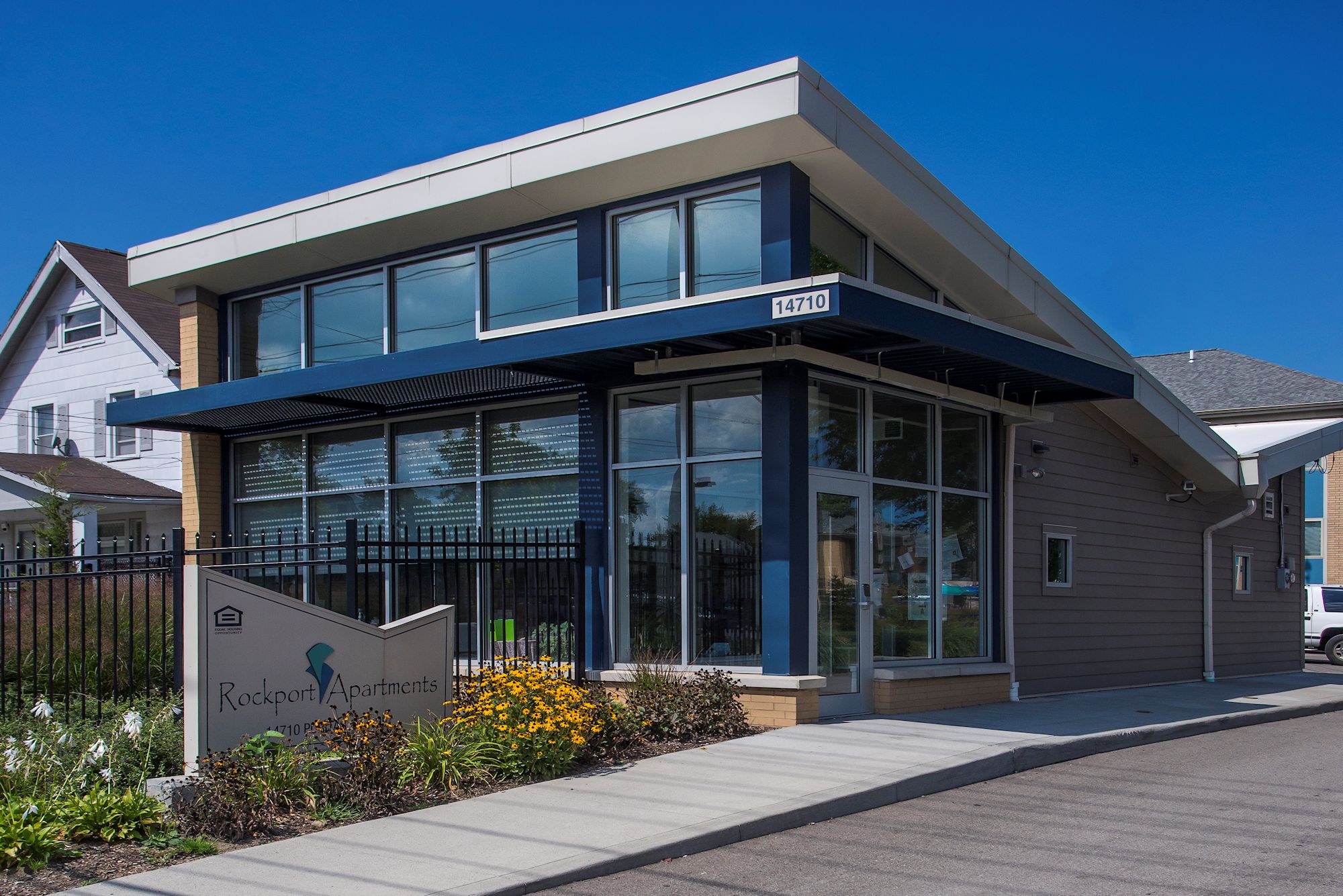 Rockport Apartments – photo 1