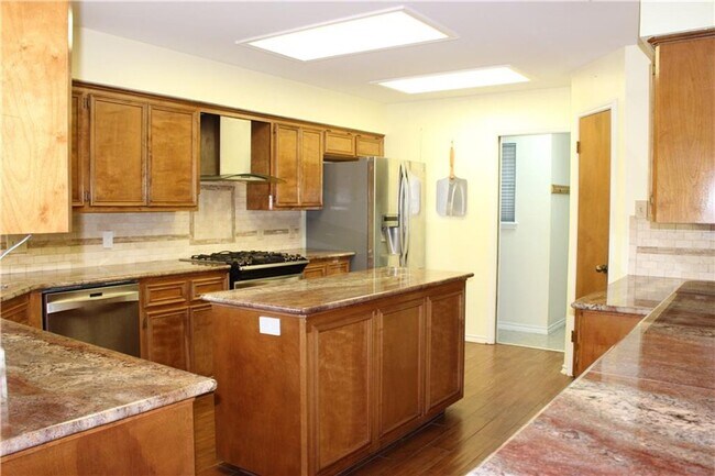 Foto del edificio - New rental