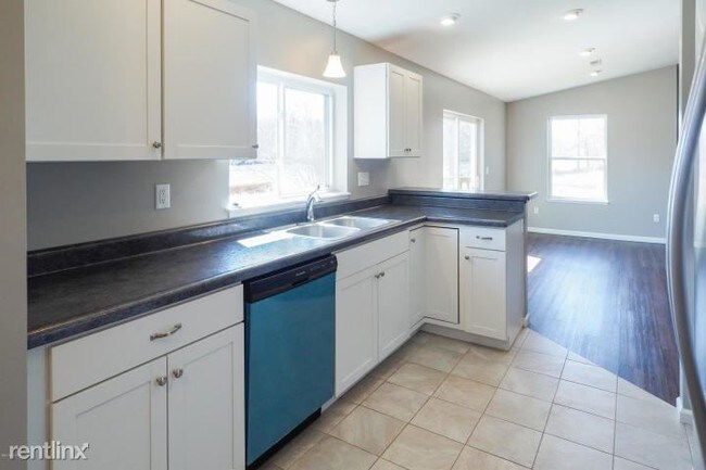 Foto del edificio - 3 br, 2 bath House - 70063 S River Rd