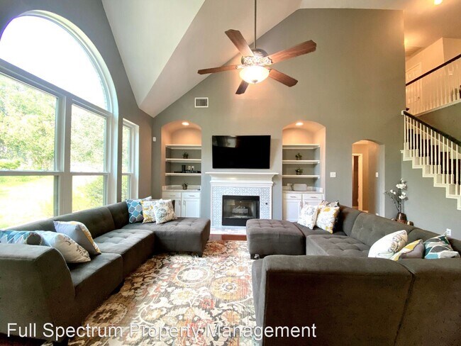 Building Photo - 4 br, 3.5 bath House - 4 Woltwood