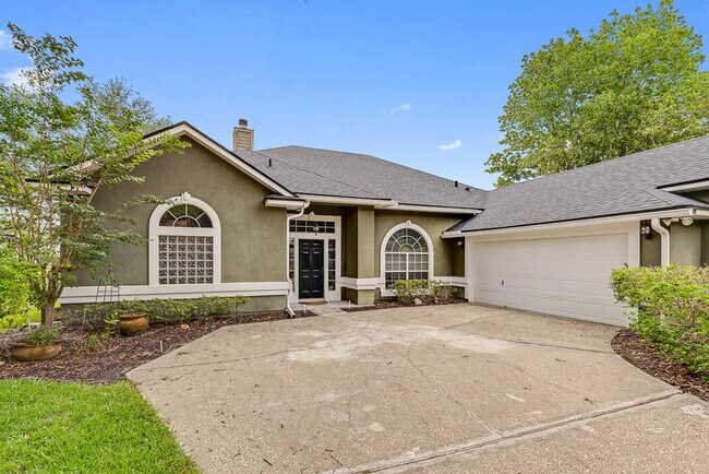 Foto del edificio - 332 Maplewood Dr