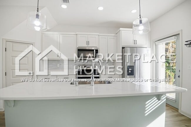 Foto del edificio - 3532 Mill Point Cove