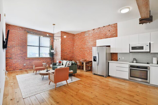 Building Photo - The Mercantile