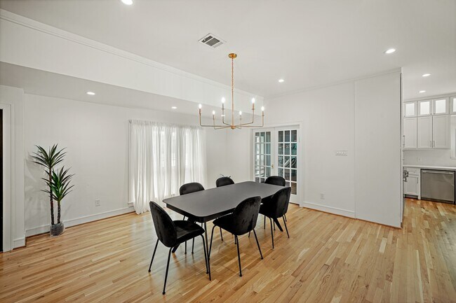 Foto del edificio - 5630 Lymbar Dr