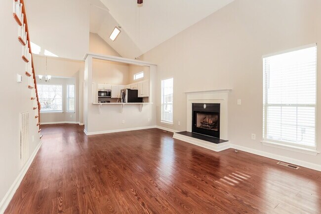 Foto del edificio - 1513 Bell Trace Dr