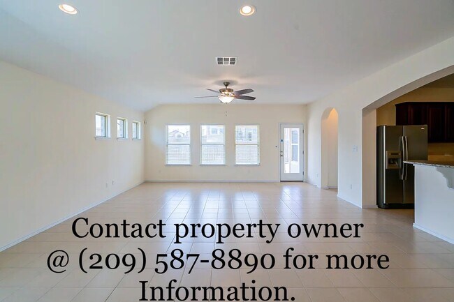 Building Photo - 719 Carillion Dr