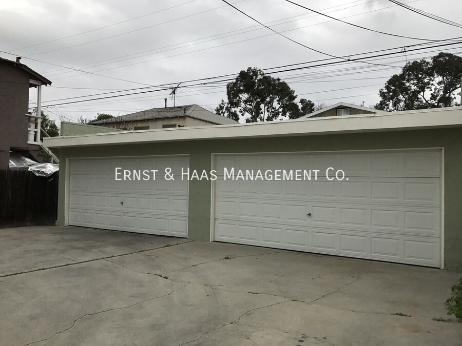 Foto del edificio - 5464 Lime Ave