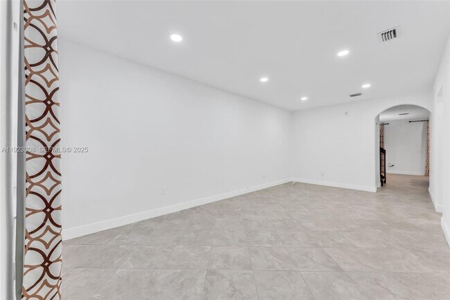 Foto del edificio - 2214 SE 23rd Ave