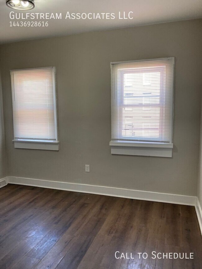 Foto del edificio - 1817 McHenry St