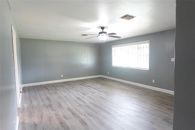 Foto del edificio - 3030 Dawson Ln