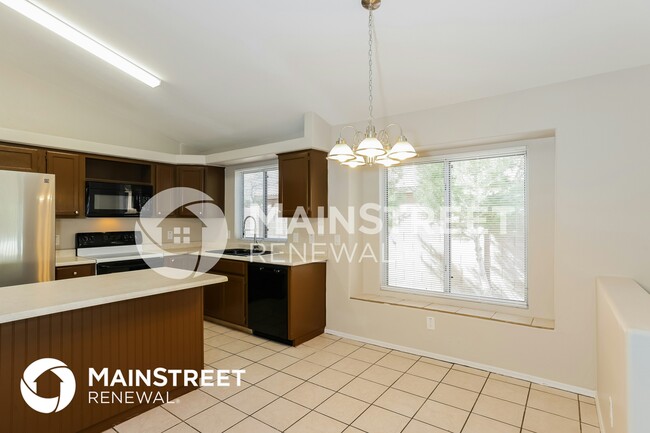 Building Photo - 118 W Villa Theresa Dr