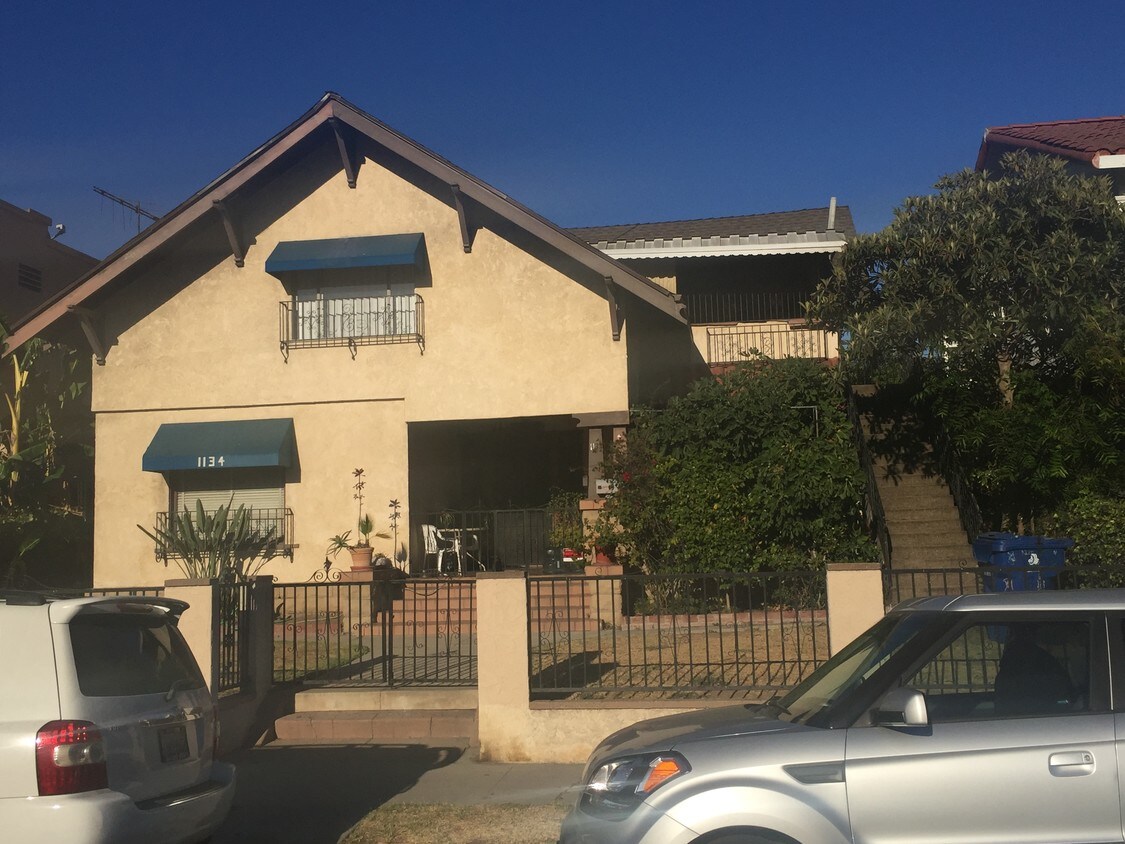 Primary Photo - 1134 Elden Ave