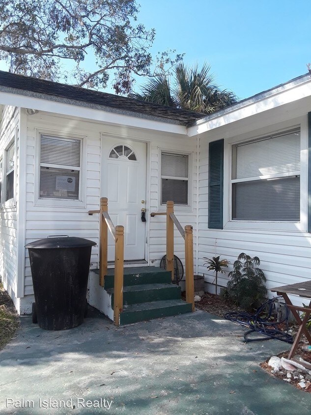 1 br, 1 bath House 604 Mclennan Street House Rental in Clearwater