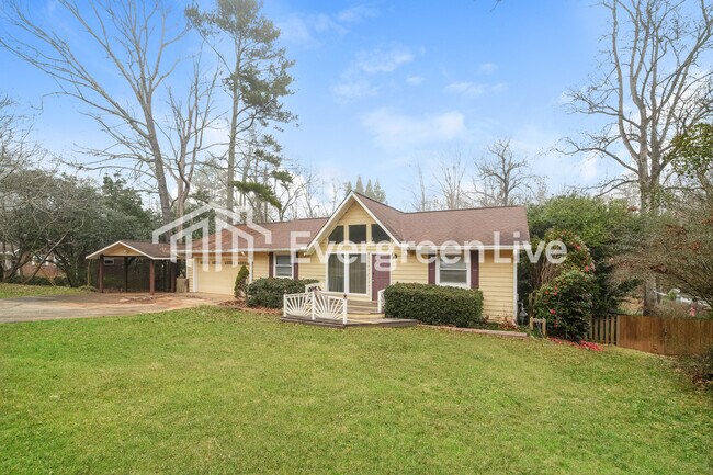 Building Photo - 6253 S Skyline Dr