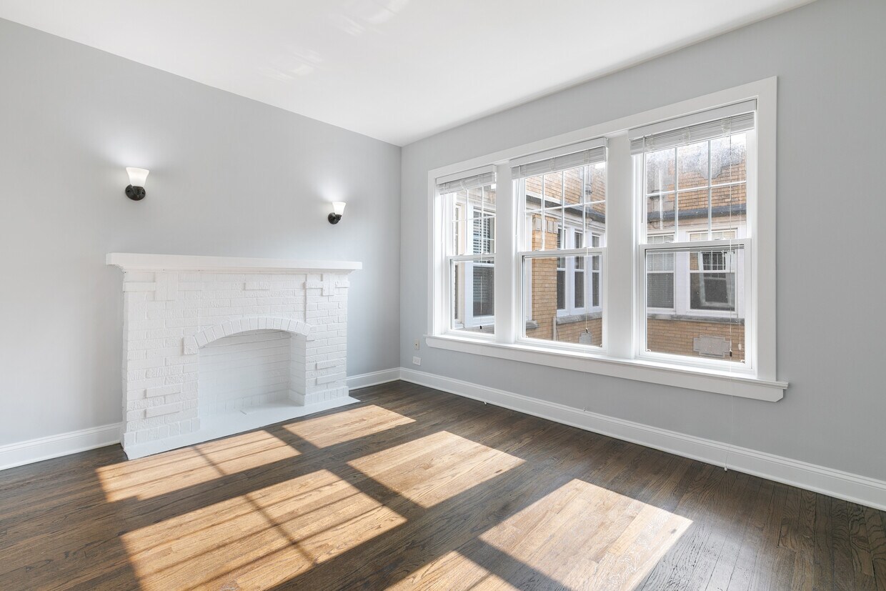 Foto principal - 1110 W Glenlake Ave