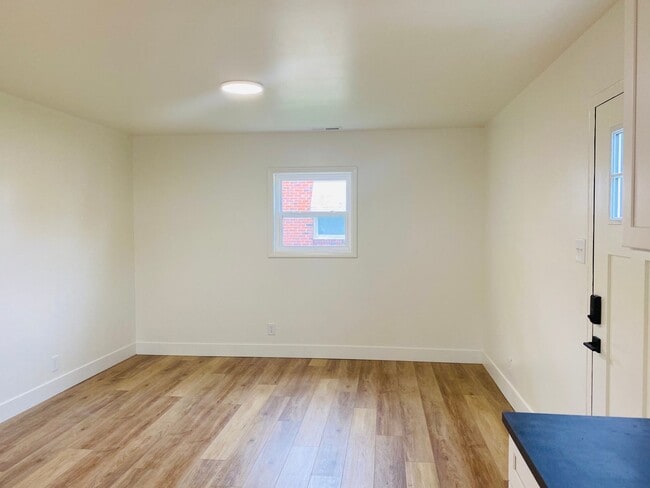 Building Photo - 1116 N 32nd Street
