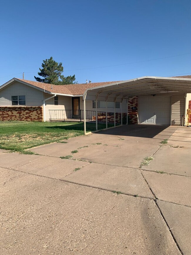 Building Photo - 3108 Mandell Cir