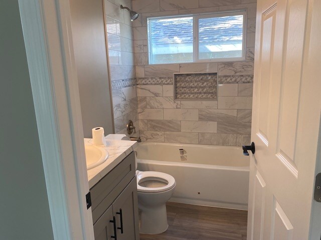 Bath - 5931 Stanton Ave