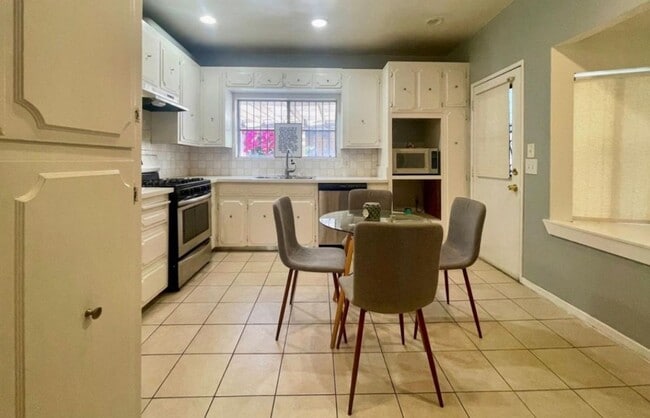 Building Photo - Amazing Home for Rent