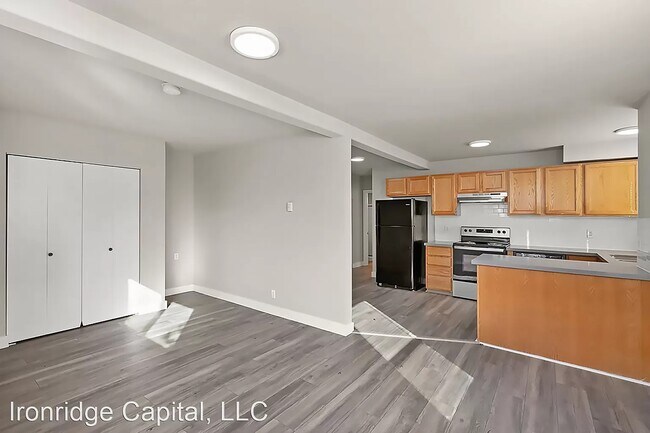 Living room and kitchen - 415 Fawcett Ave