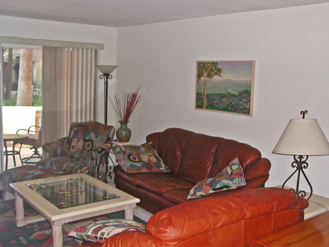 Building Photo - 401 Por La Mar Cir