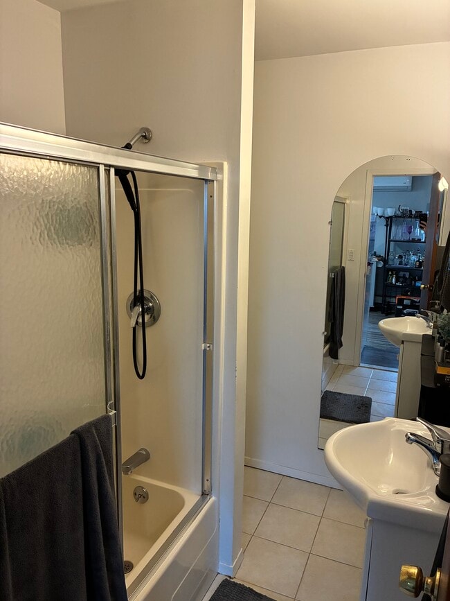 Foto del edificio - 14 Winside Ln