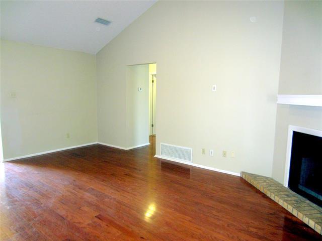 Building Photo - 7964 Bonnie Cir