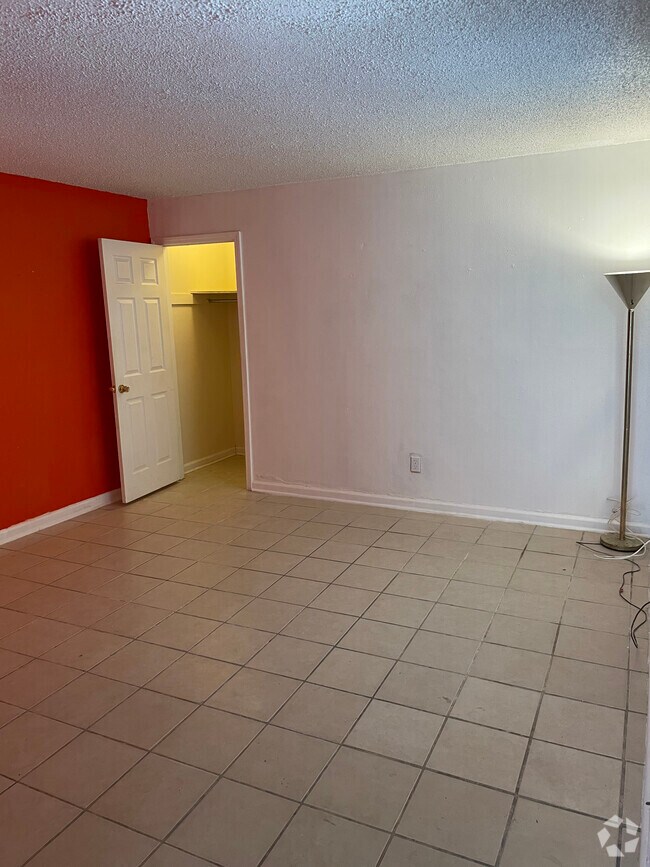 Victory Plaza Apartments under 3,000 New Orleans, LA 2 Rentals