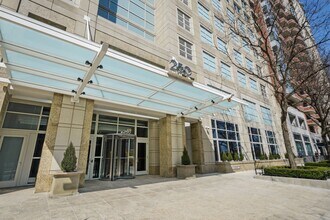 Building Photo - 250 E Pearson St